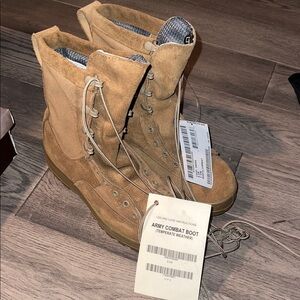 Durable Tan Combat Boots
